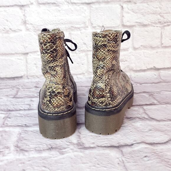 Call it spring women's size 7.5 vegan combat lace up boots snake print - Picture 5 of 13